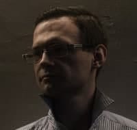 При ударе молнии в российском регионе пострадали четыре человека