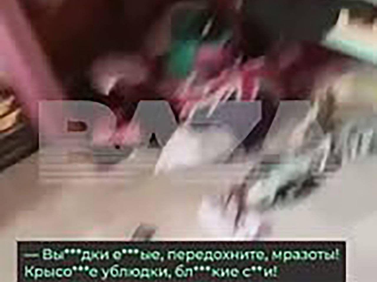 Россиянка заставила маленькую дочь взять нож для расправы над собакой и сняла это на видео