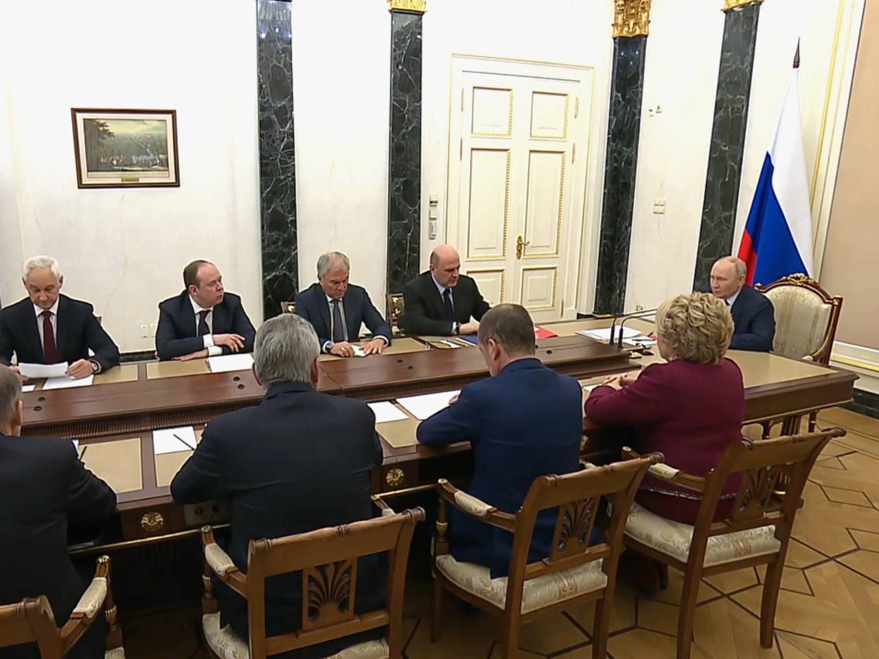 Полное видео совещания с Путиным: обсуждение ядерных испытаний и национальной безопасности Владимир Путин на совещании Совбеза России по ядерным испытаниям