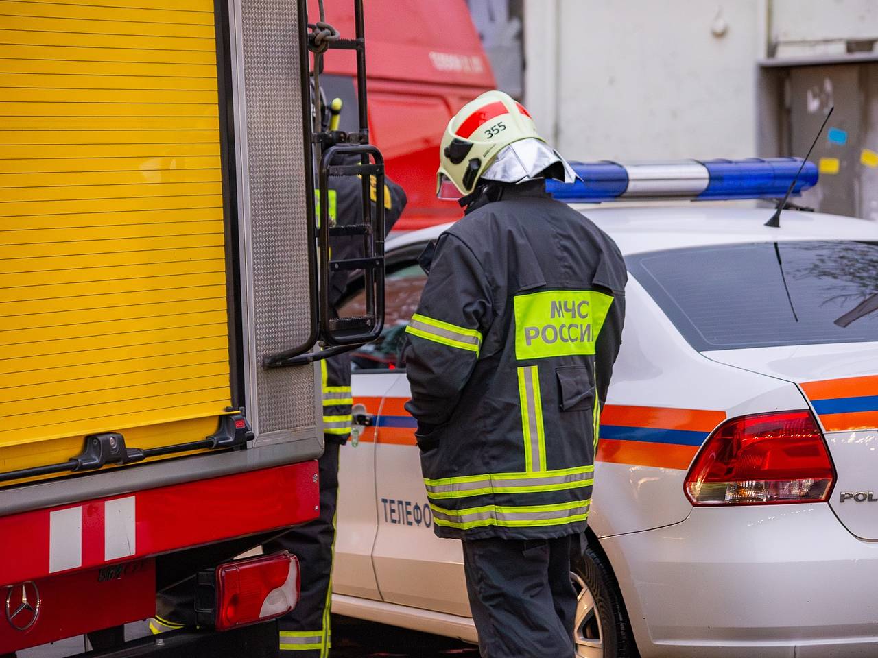 Взрыв произошел в многоэтажном доме в российском городе