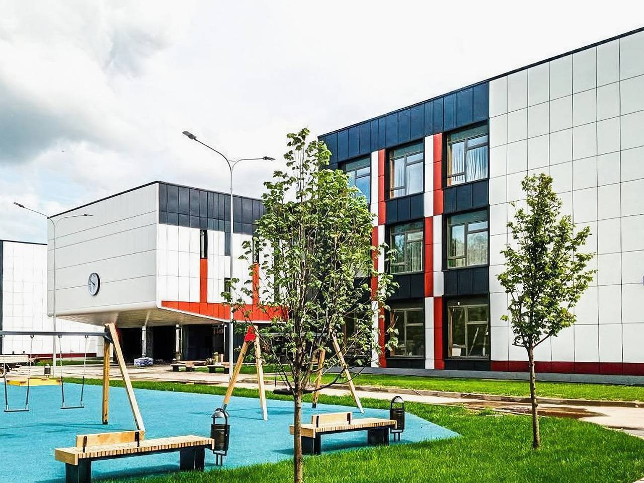 Названо количество обновляемых школ Московской области