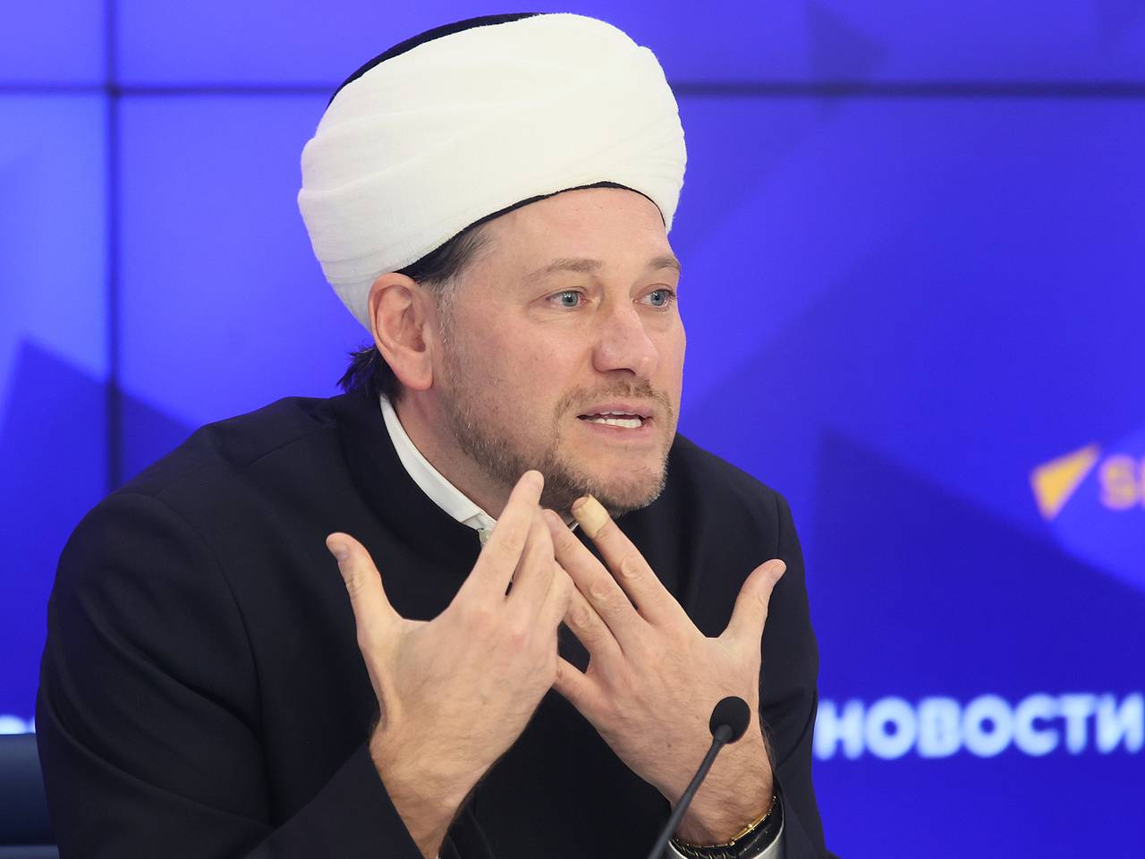 В России связали взгляды скандально известного зампреда ДУМ с Басаевым и Хаттабом В России связали взгляды скандально известного зампреда ДУМ с Басаевым и Хаттабом