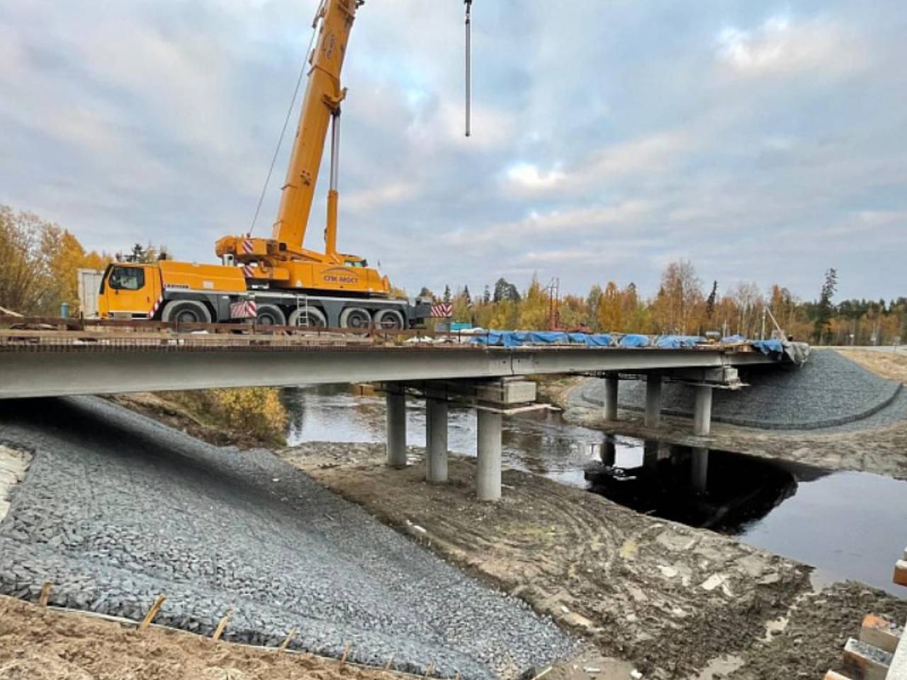 Названы сроки завершения работ по ремонтру дороги на мосту через Солзу