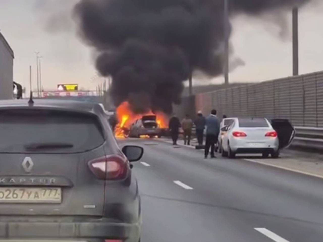 Под Москвой подростки заживо сгорели в машине после ДТП