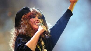 Россиянин выставил на продажу коллекцию газетных статей о Пугачевой за 300 тысяч рублей