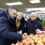 Хинштейн провел рейд по магазинам в Курской области 7f69891c9c593e534622a1e451522514.jpg