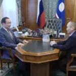 Глава Якутии подарил победившему солдата ВСУ в рукопашной схватке бойцу нож b0e0447ee2c40461c1a049cb6311e875.jpg