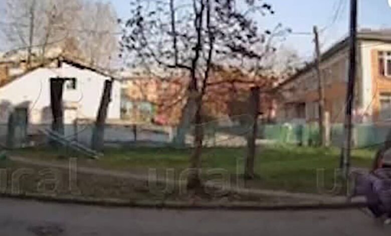 Мусоровоз переехал пенсионерку в российском городе и попал на видео