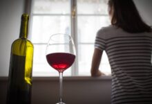 Россиянам рассказали о связи между употреблением алкоголя и онкологией