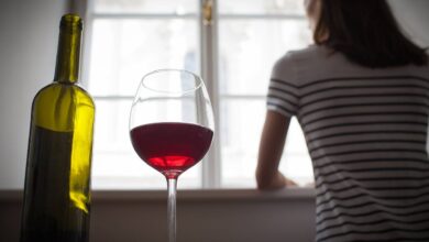 Россиянам рассказали о связи между употреблением алкоголя и онкологией