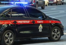 В российском городе при выгрузке мусора из кузова выпал труп