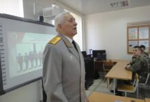 Дочь жавшего руку Путину ветерана рассказала о его состоянии после обмана с квартирой Дочь жавшего руку Путину ветерана рассказала о его состоянии после обмана с квартирой