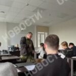 Московских студентов обыскали с собакой прямо во время пар