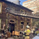 Поджог в Новосибирске: подозреваемый задержан в Томске — подробности дела и жертвы Россиянин поджег барак с десятками жителей