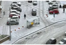 Сквер Лыщинского в Новосибирске: борьба с незаконной парковкой Сквер Лыщинского в Новосибирске: борьба с незаконной парковкой