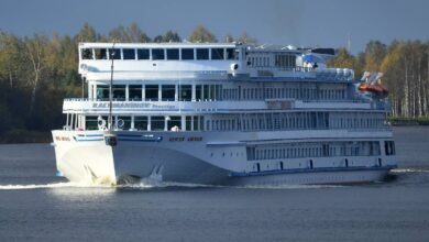 Массовая рвота и отравление на теплоходе Сергей Дягилев