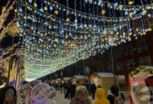 Новогодний Новосибирск 2025: Улица Ленина и праздничные локации