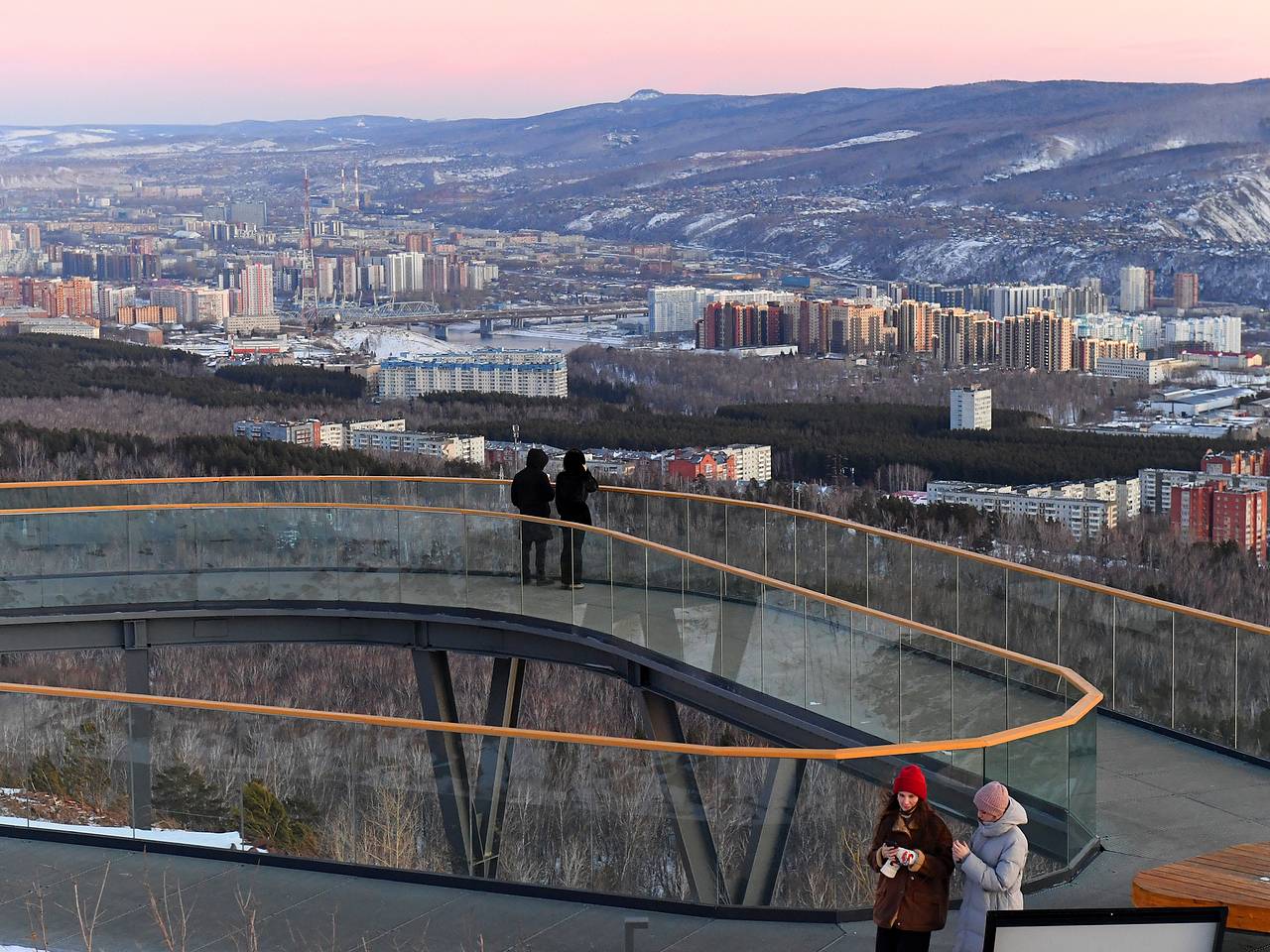 Названо число отремонтированных многоэтажек в Красноярском крае за год