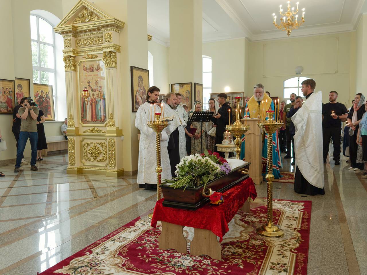 Раскрыты подробности прощания с закрывшим мать от дрона ВСУ мальчиком Раскрыты подробности прощания с закрывшим мать от дрона ВСУ мальчиком