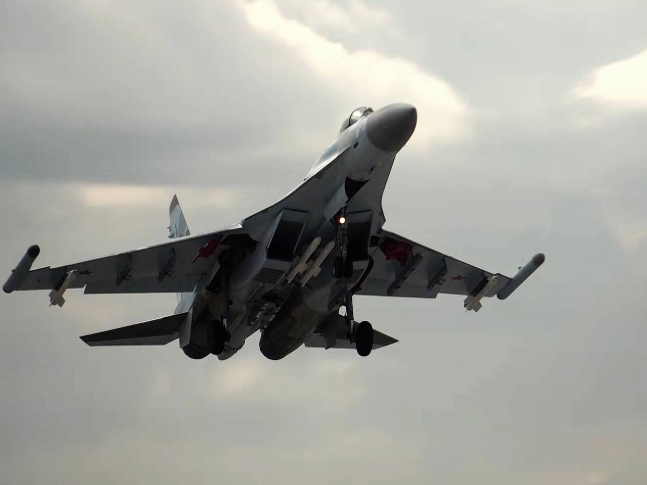 В России отреагировали на обвинение в нарушении воздушного пространства Эстонии В России отреагировали на обвинение в нарушении воздушного пространства Эстонии