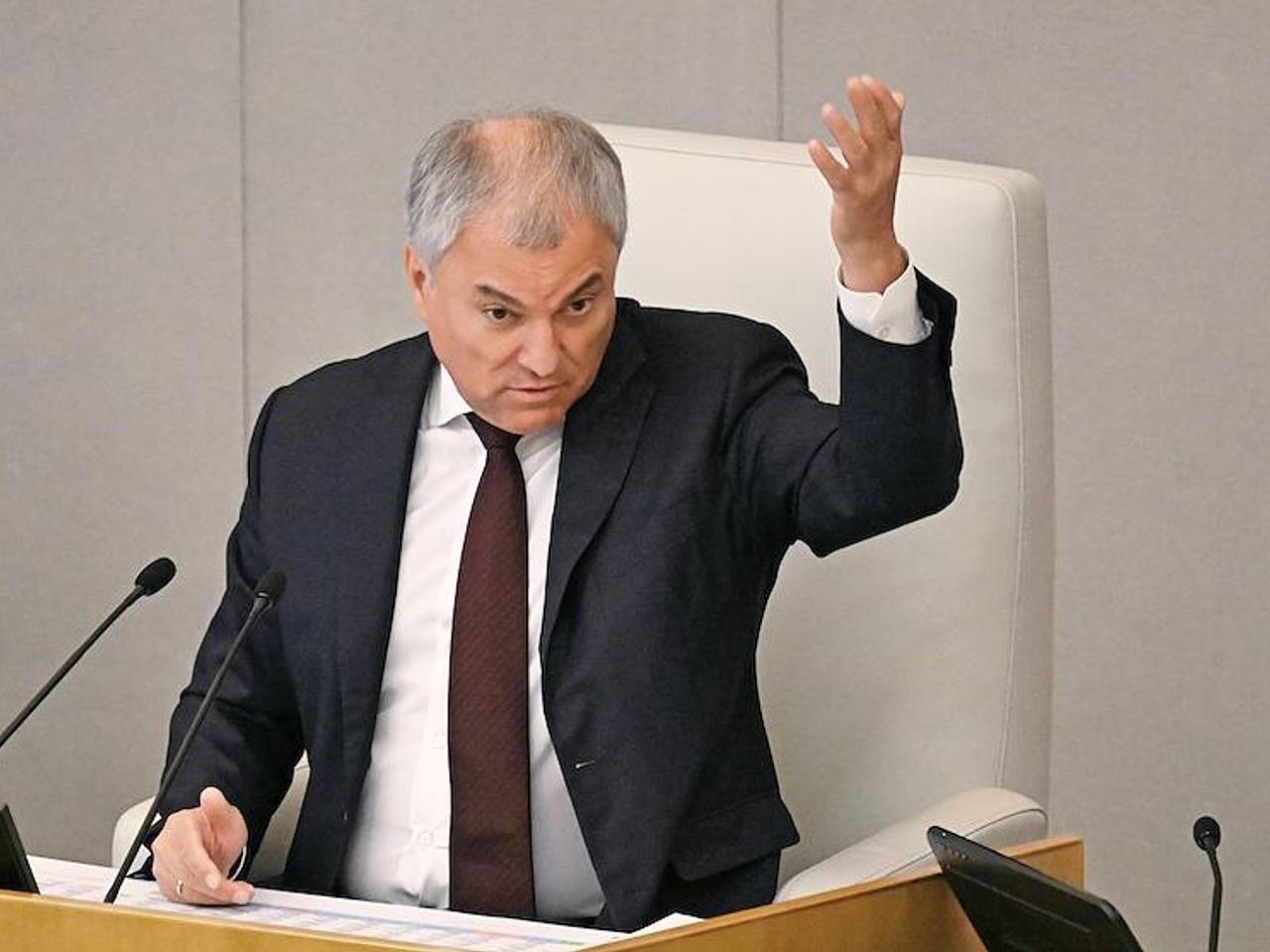 Володин обратился с призывом к главе Минстроя Володин обратился с призывом к главе Минстроя