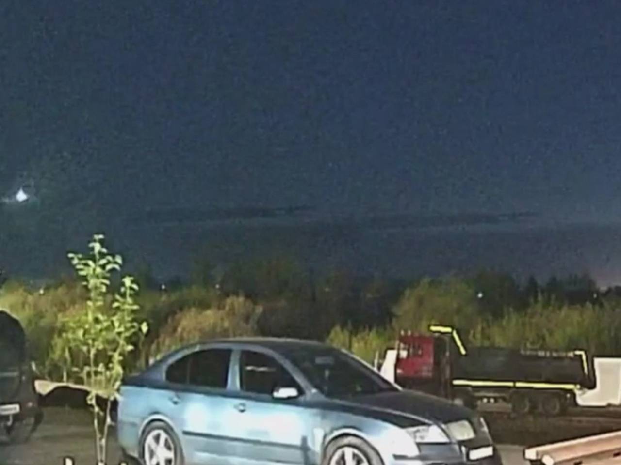 Падение метеорита в российском городе попало на камеру