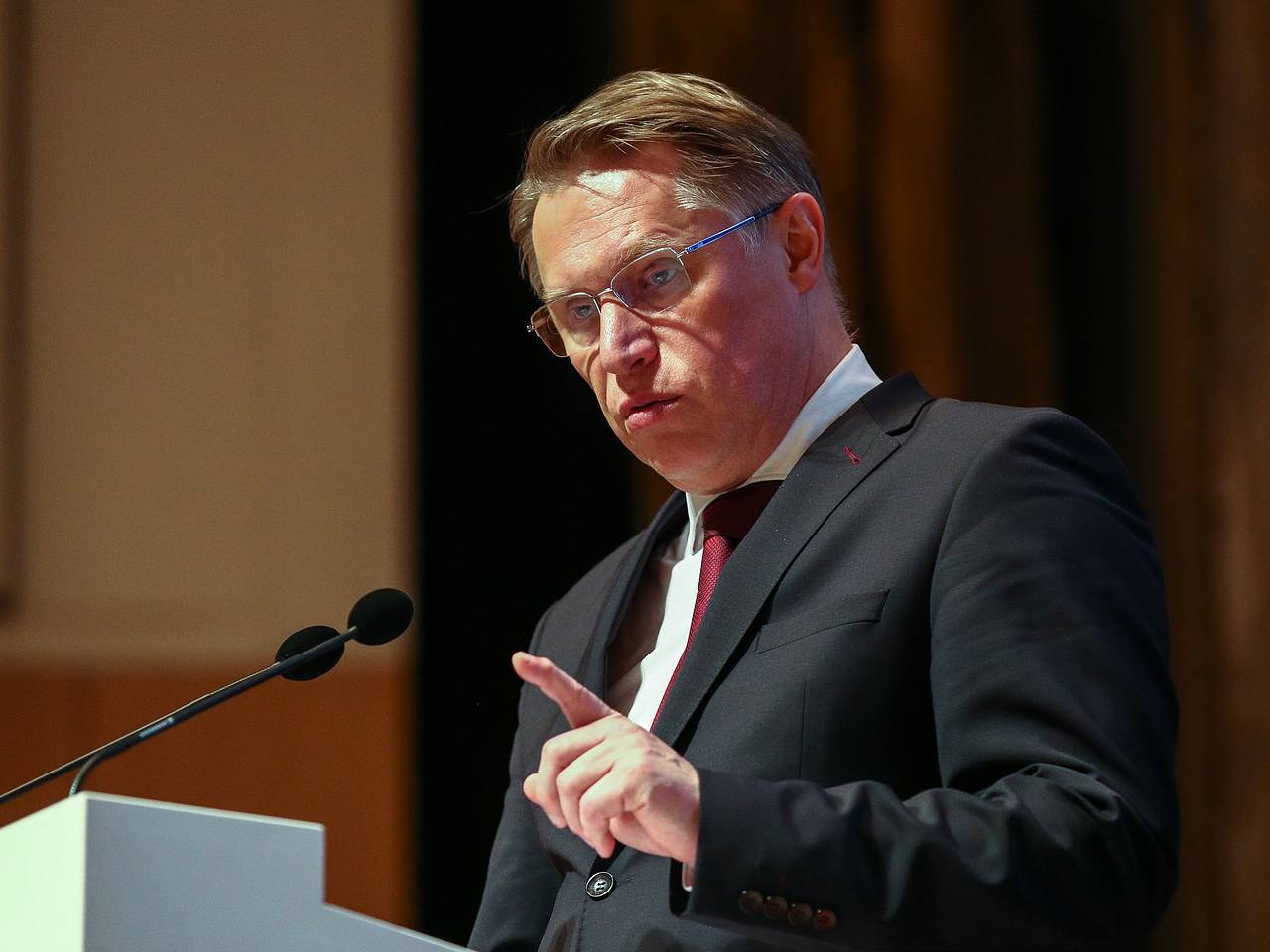 Глава Минздрава пообещал сокращение дефицита врачей в России на 95 процентов