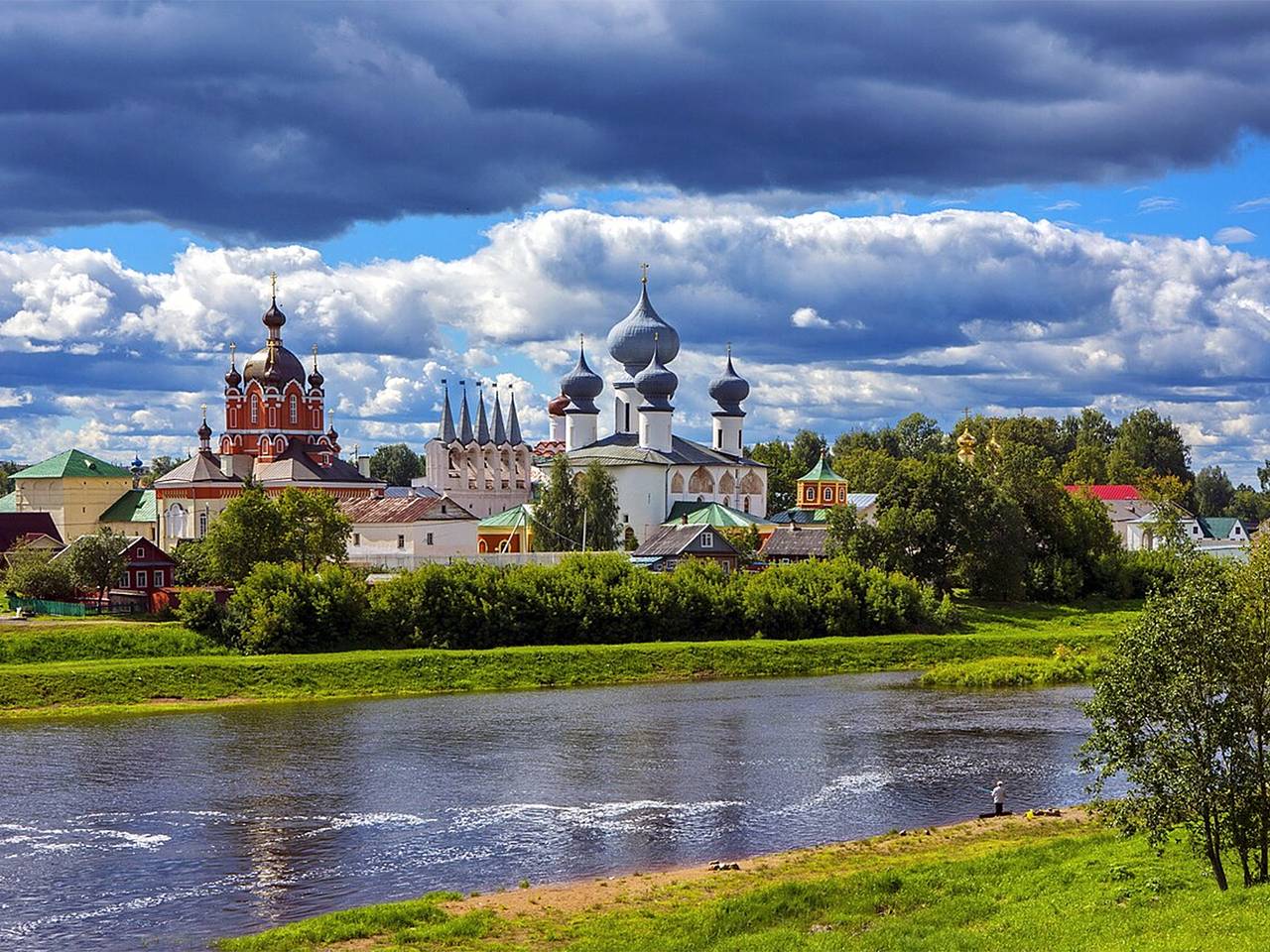 Тихвин выбран столицей Серебряного ожерелья России Тихвин выбран столицей Серебряного ожерелья России