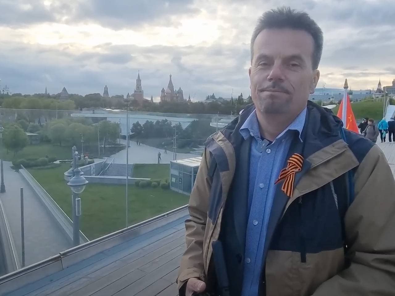 Чех приехал в Россию и удивился увиденному Чех приехал в Россию и удивился увиденному