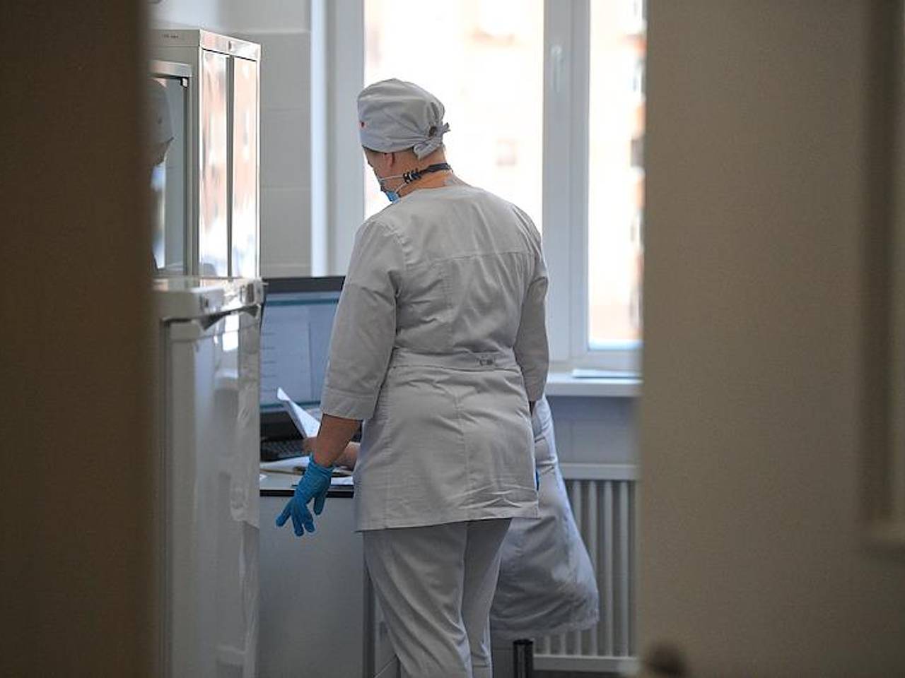 Названо число прошедших лечение у ямальских врачей жителей Волновахского округа