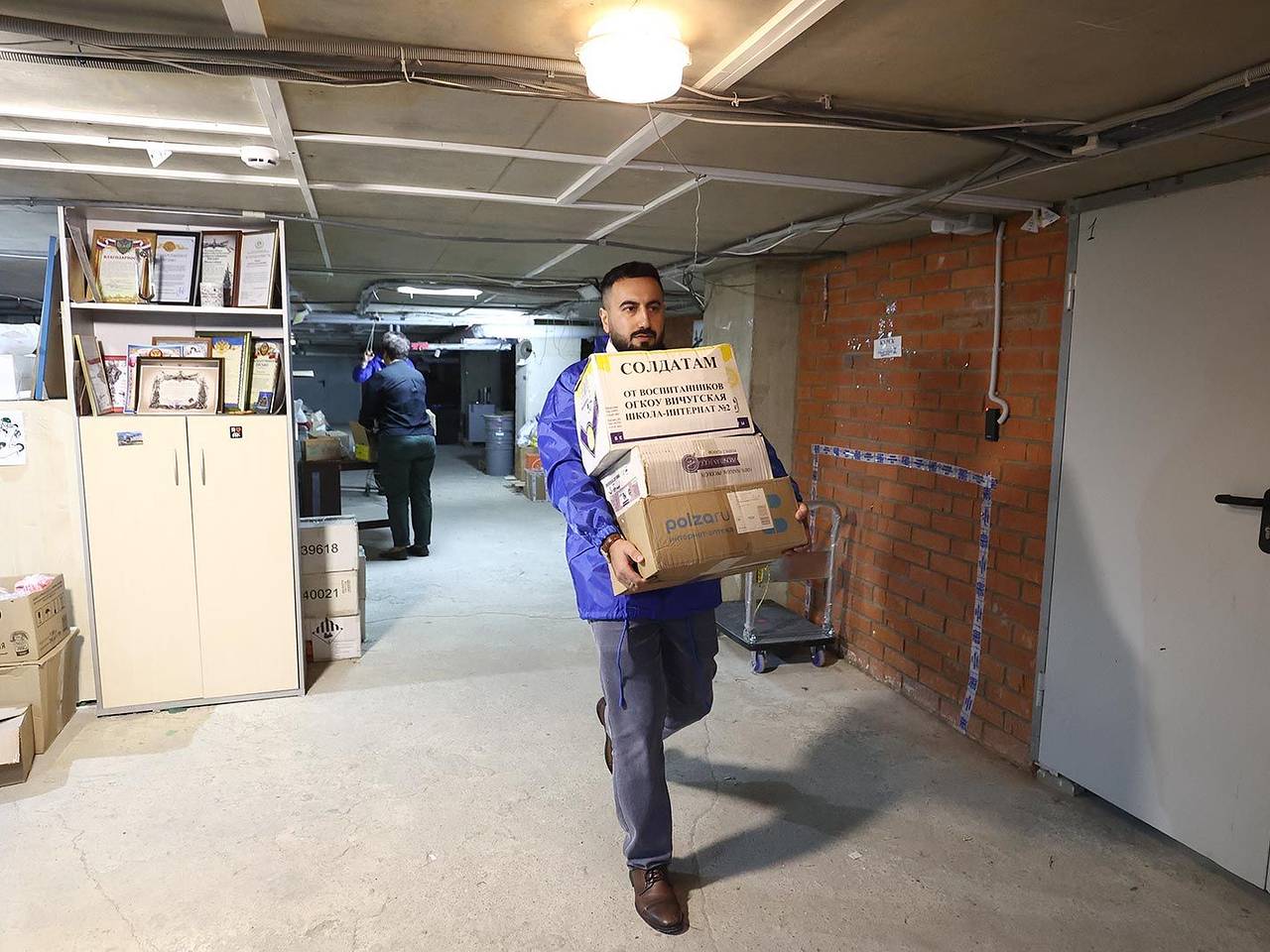 В Троицком гуманитарном центре рассказали о подготовке грузов для СВО