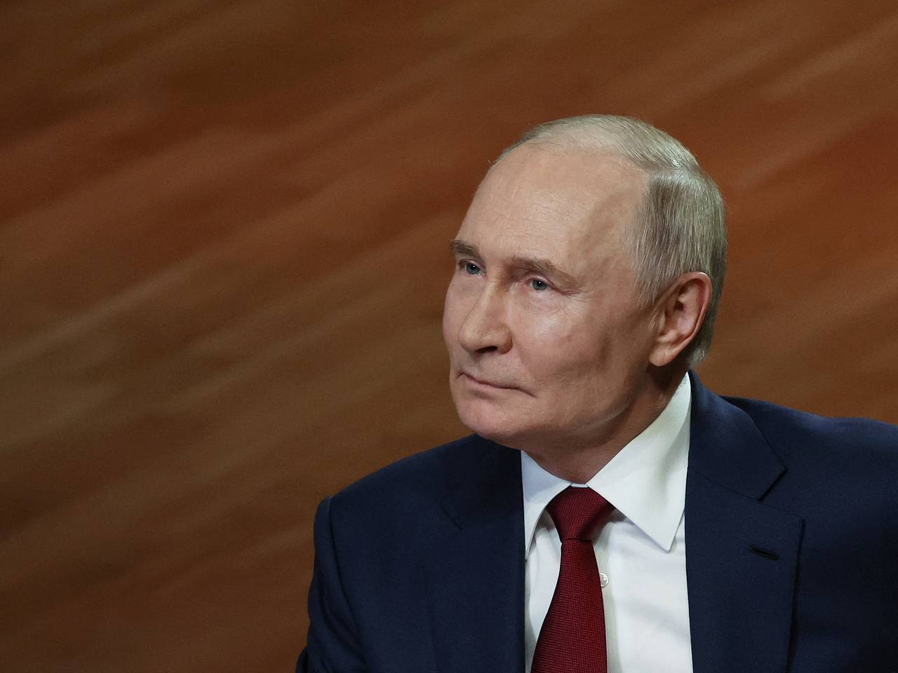 Путин ответил на вопрос о желаниях для «золотой рыбки»