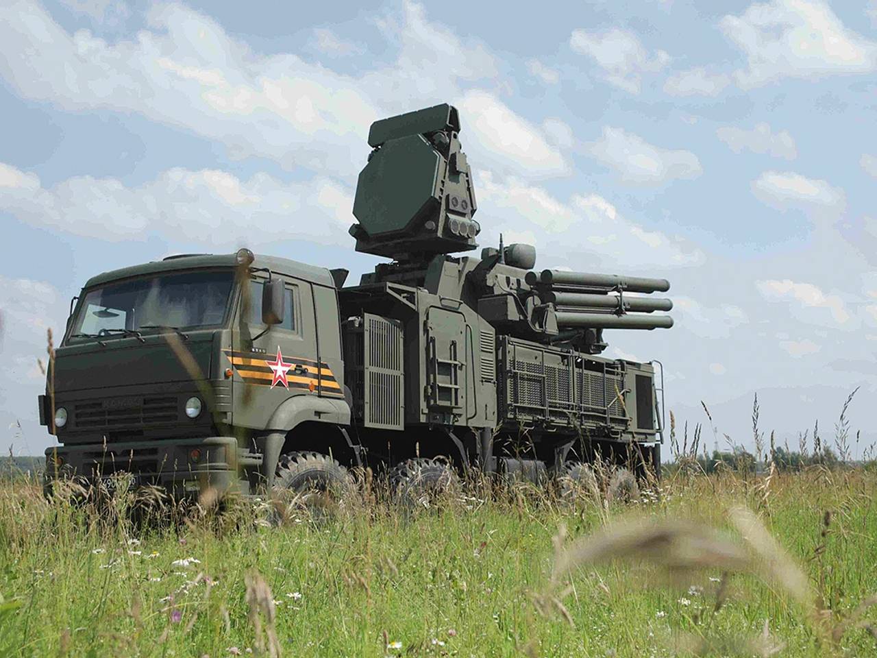 Собянин сообщил об уничтожении семи летящих на Москву беспилотников Собянин сообщил об уничтожении семи летящих на Москву беспилотников