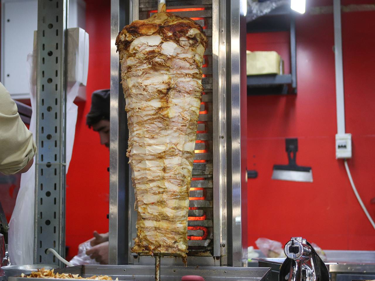 Появились подробности об отравившихся шаурмой под Москвой Появились подробности об отравившихся шаурмой под Москвой