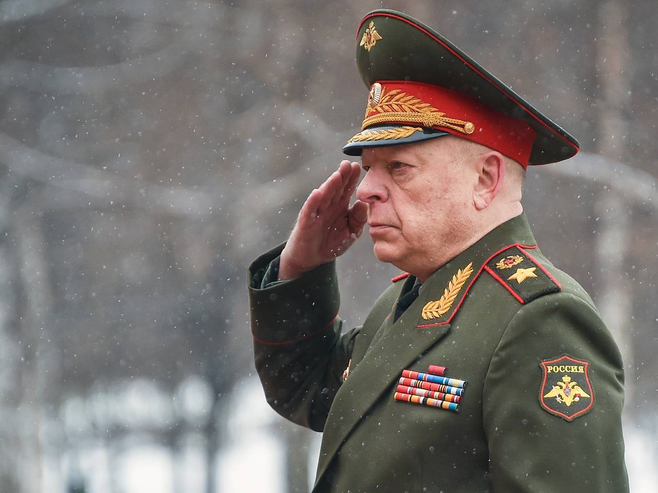 Названа причина отстранения главкома Сухопутных войск России