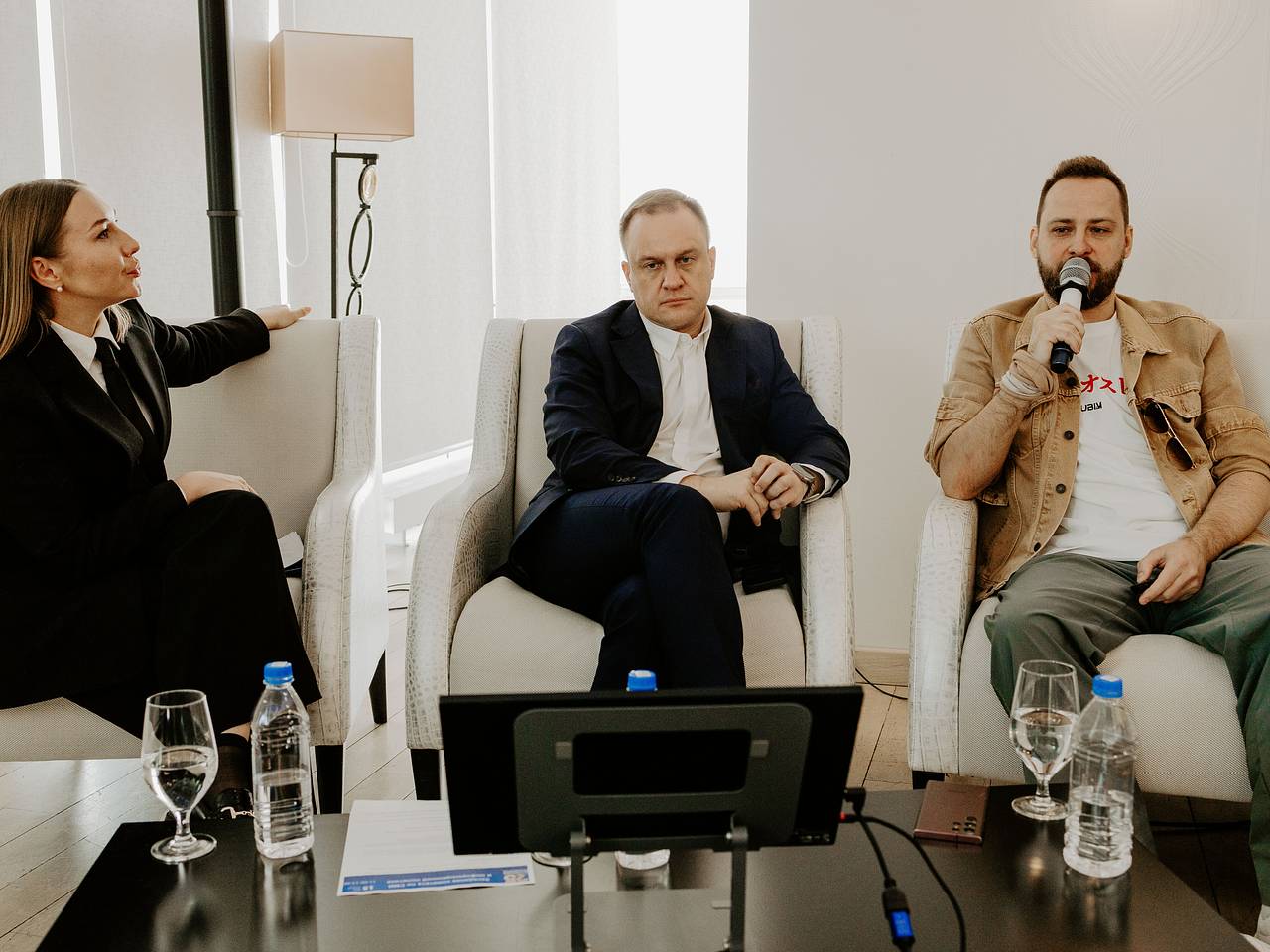 В Ассоциации менеджеров поспорили о степени зависимости будущего медиаиндустрии от ИИ В Ассоциации менеджеров поспорили о степени зависимости будущего медиаиндустрии от ИИ