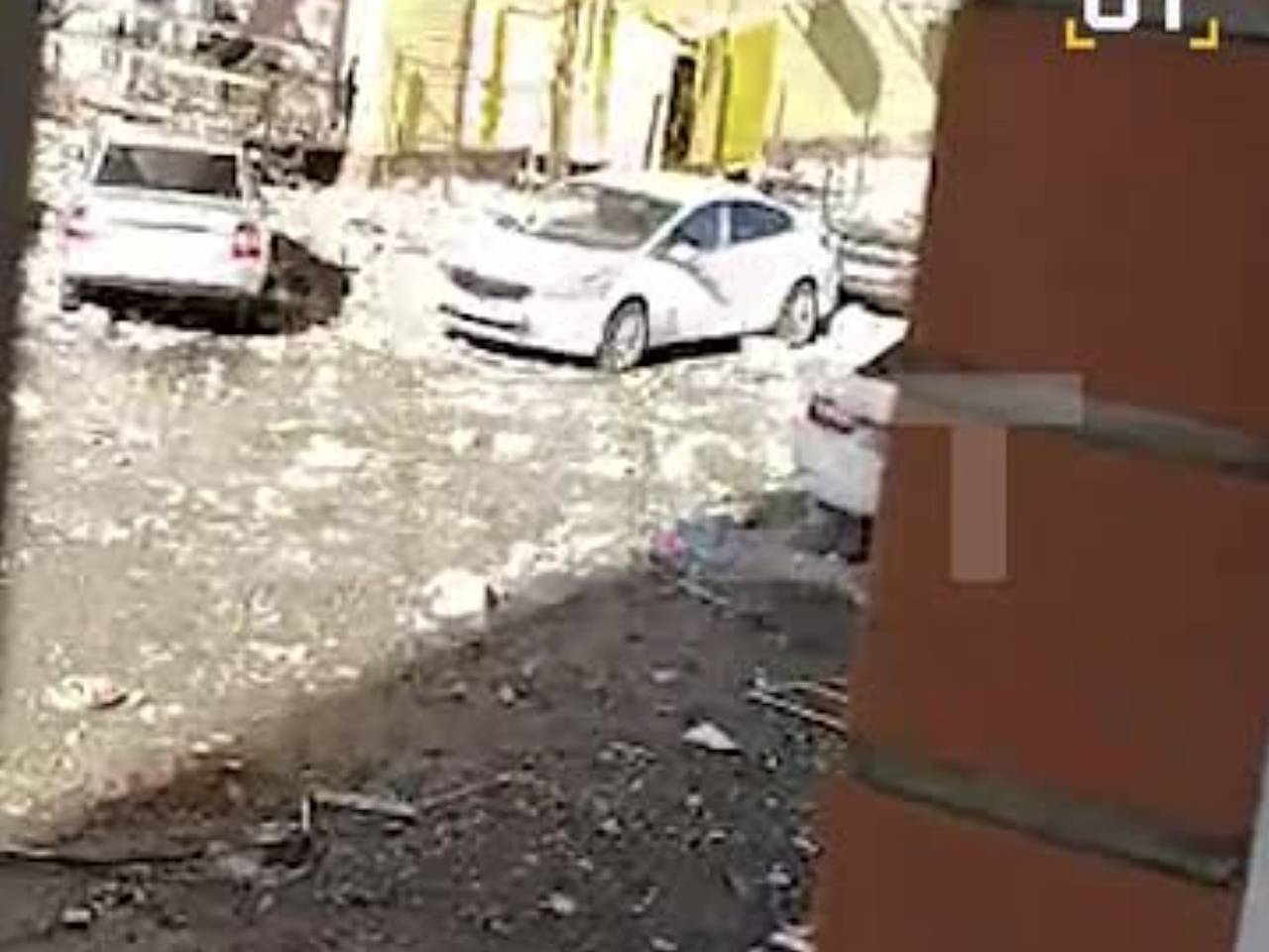 Появились кадры после взрыва в жилом доме в российском городе