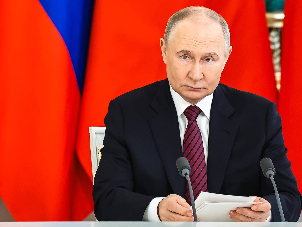 Путин выразил сожаление об отсутствии опыта игры на фортепиано