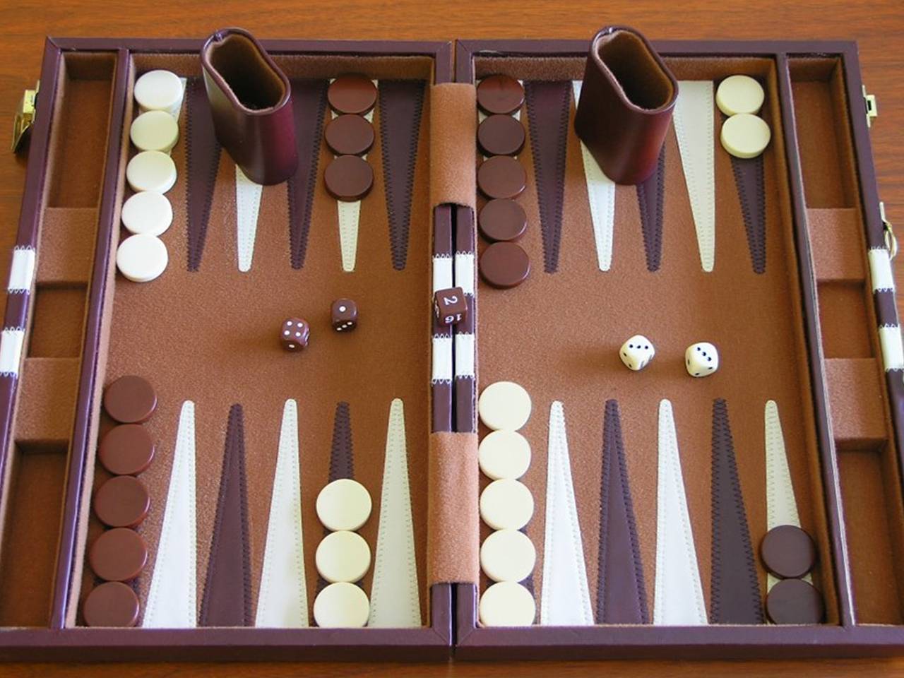 Российские нардисты завоевали семь медалей на международном турнире