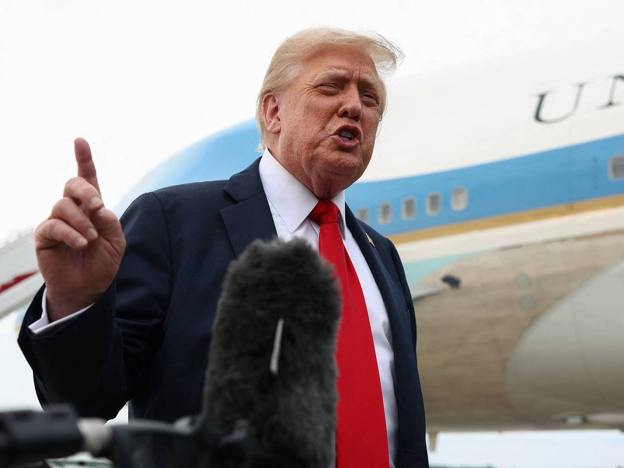 В России на «пацанско-дворовом» языке высмеяли поведение Трампа В России на «пацанско-дворовом» языке высмеяли поведение Трампа