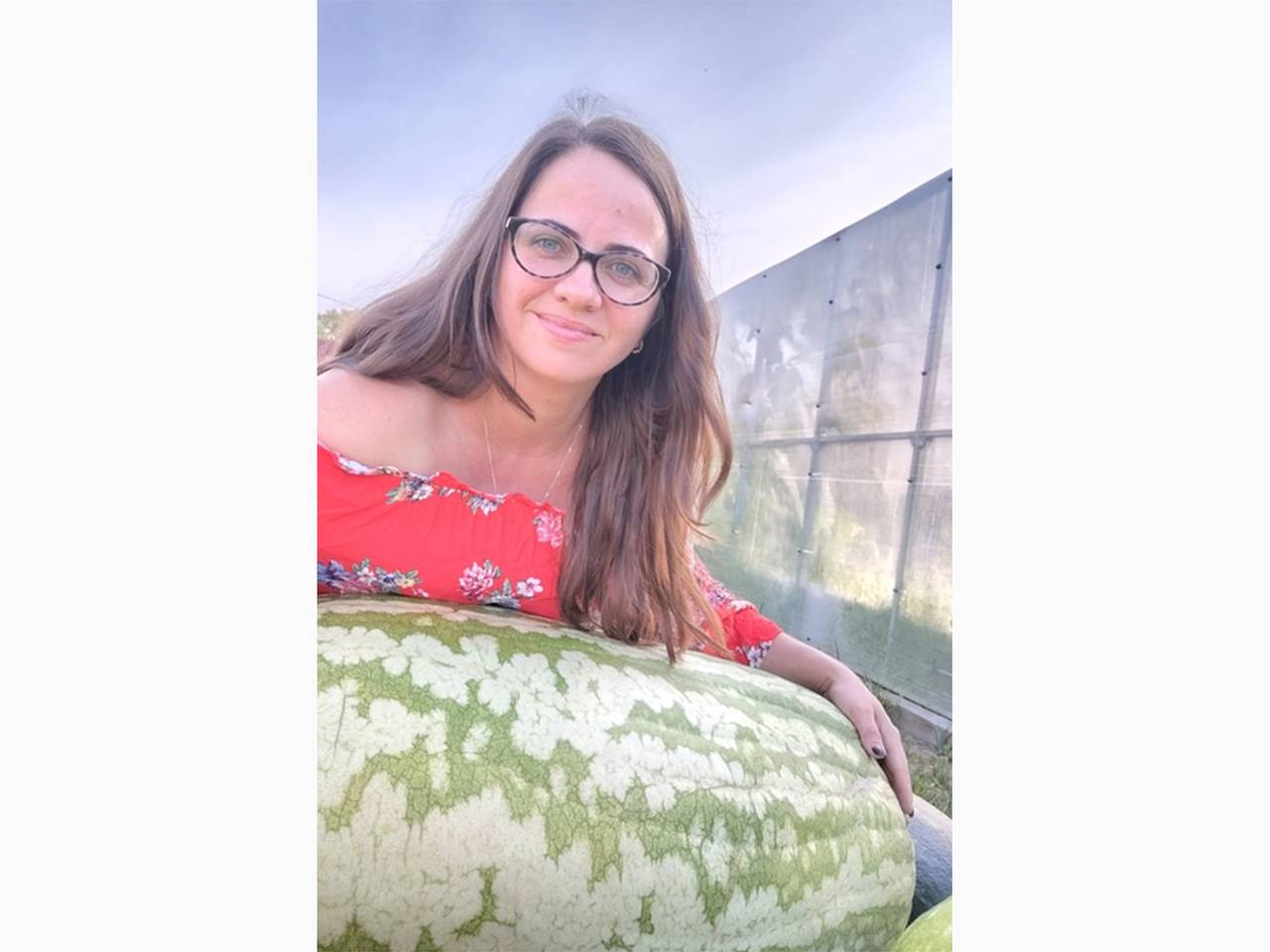 На заднем дворе у россиянки выросла «галактика»