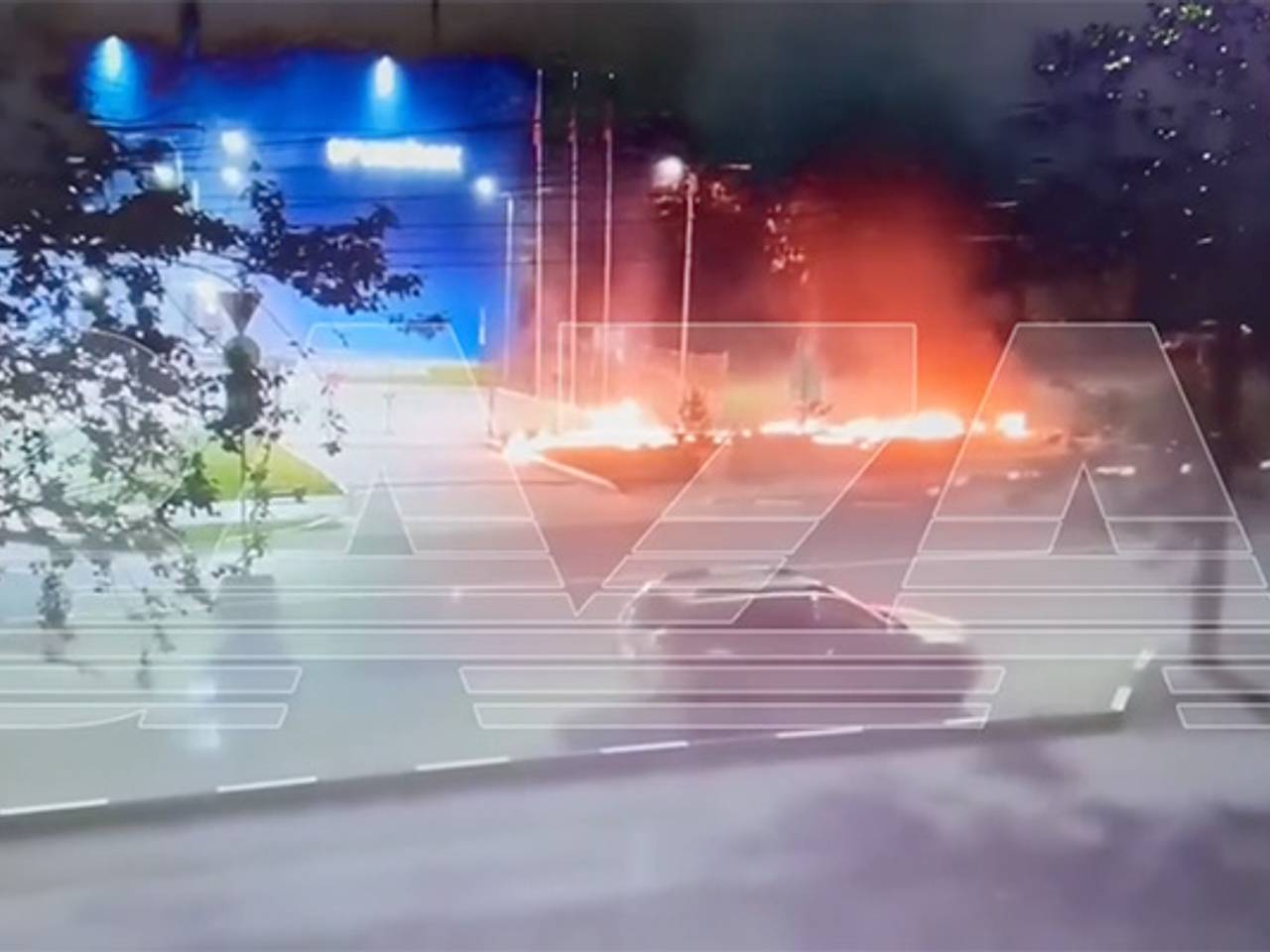 Появилось фото со врезавшимся в пятиэтажку в российском городе беспилотником Появилось фото со врезавшимся в пятиэтажку в российском городе беспилотником