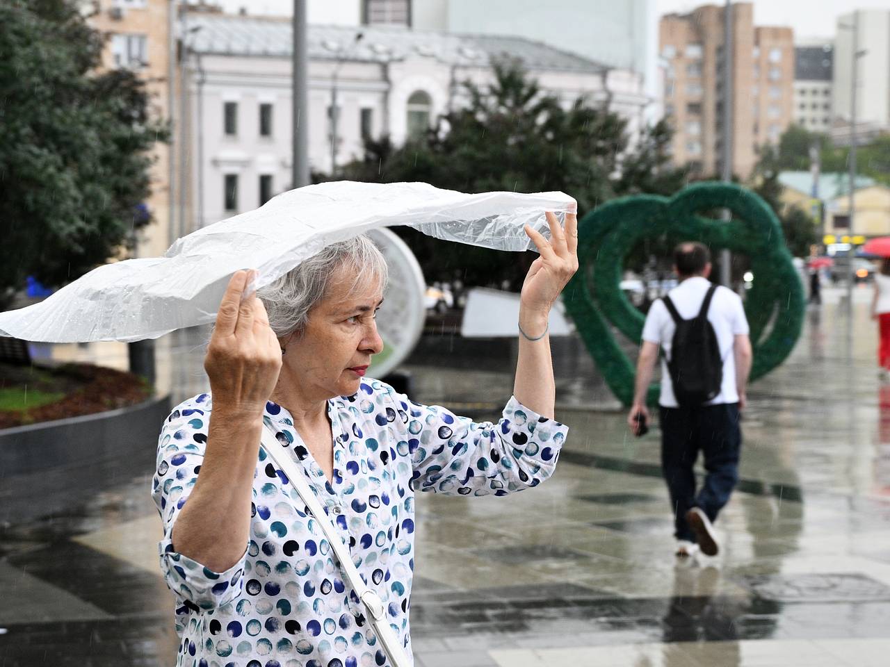 Москвичам спрогнозировали увеличение числа ливней и гроз