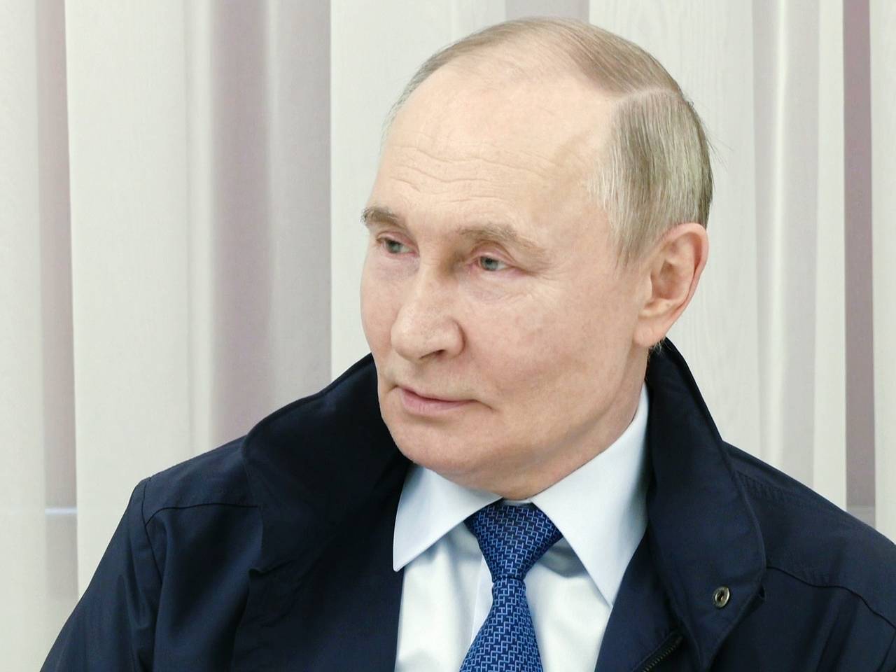 Кремль ответил на вопрос о поездке Путина в Донецк и Луганск