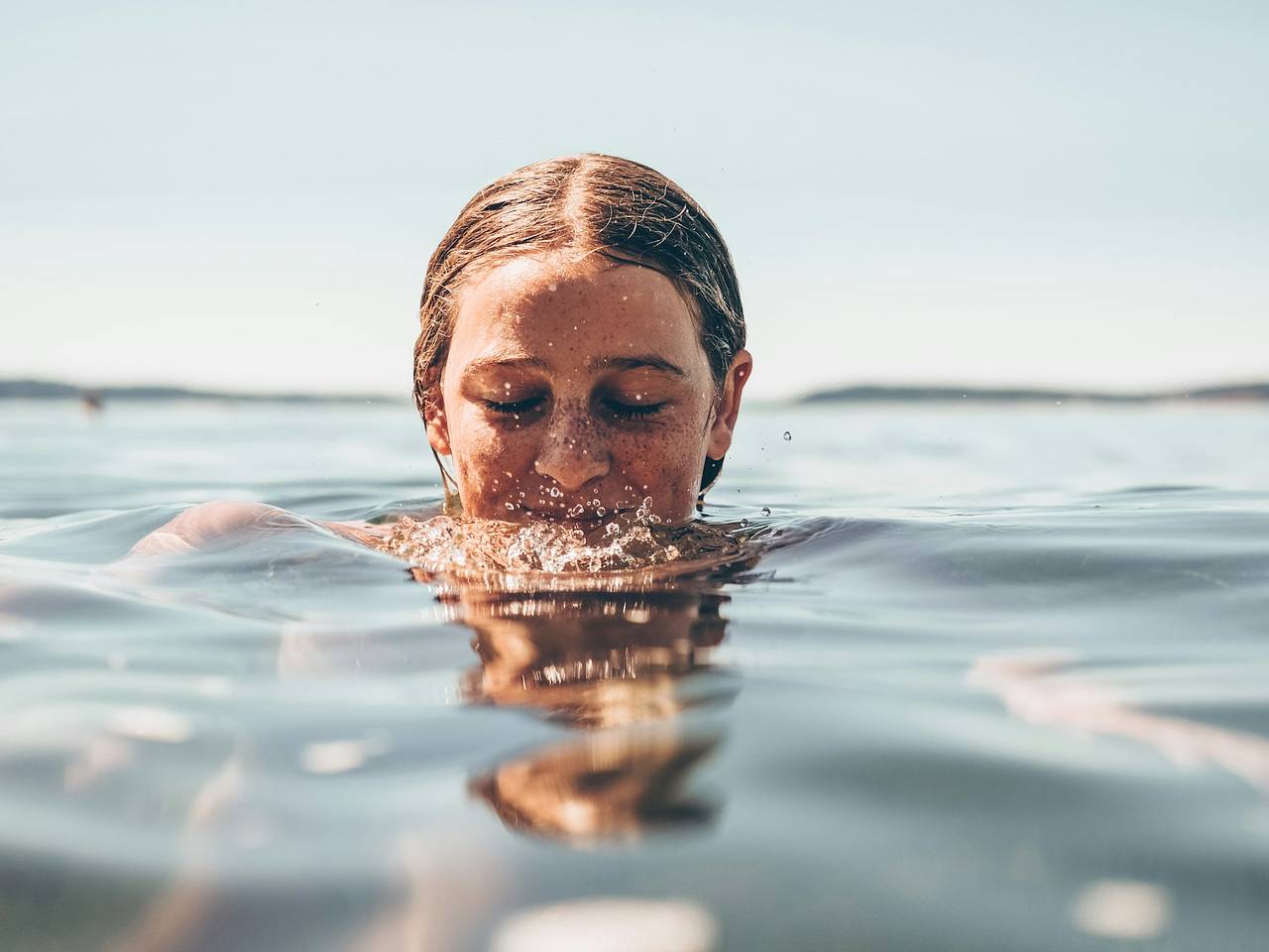 Россиян предупредили об активной в летний период смертельной инфекции