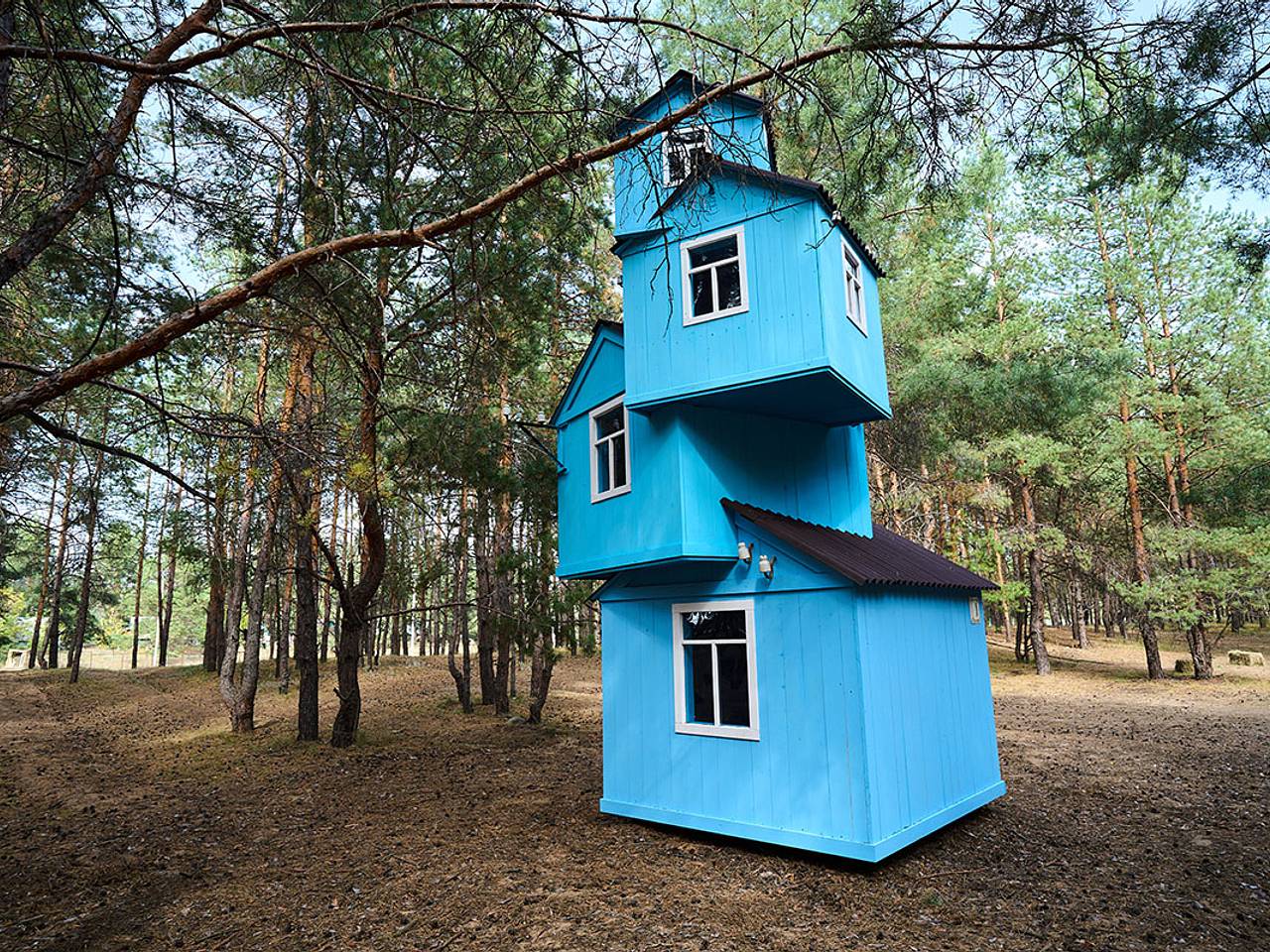 На острове в Поволжье появился уникальный арт-объект с облаками