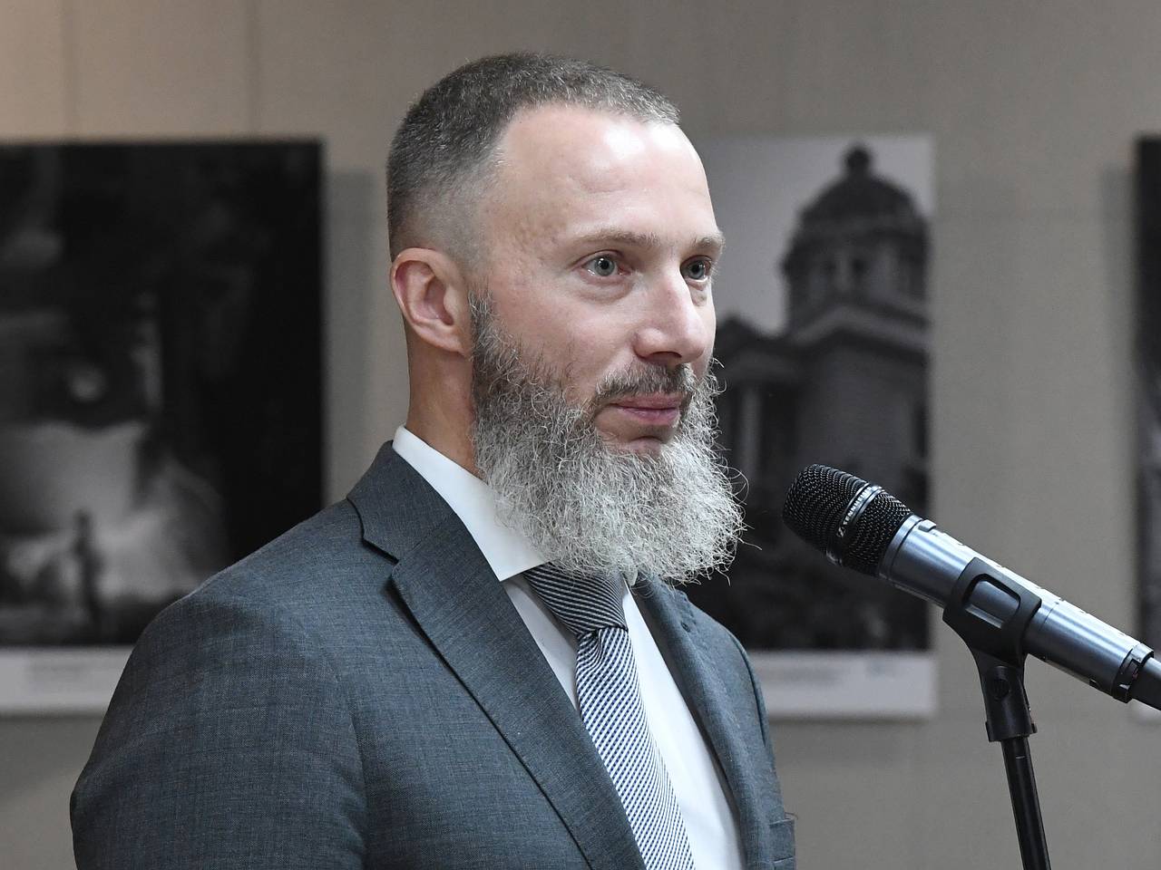 Российский вице-губернатор назвал сибиряков «одичавшими хохлами»