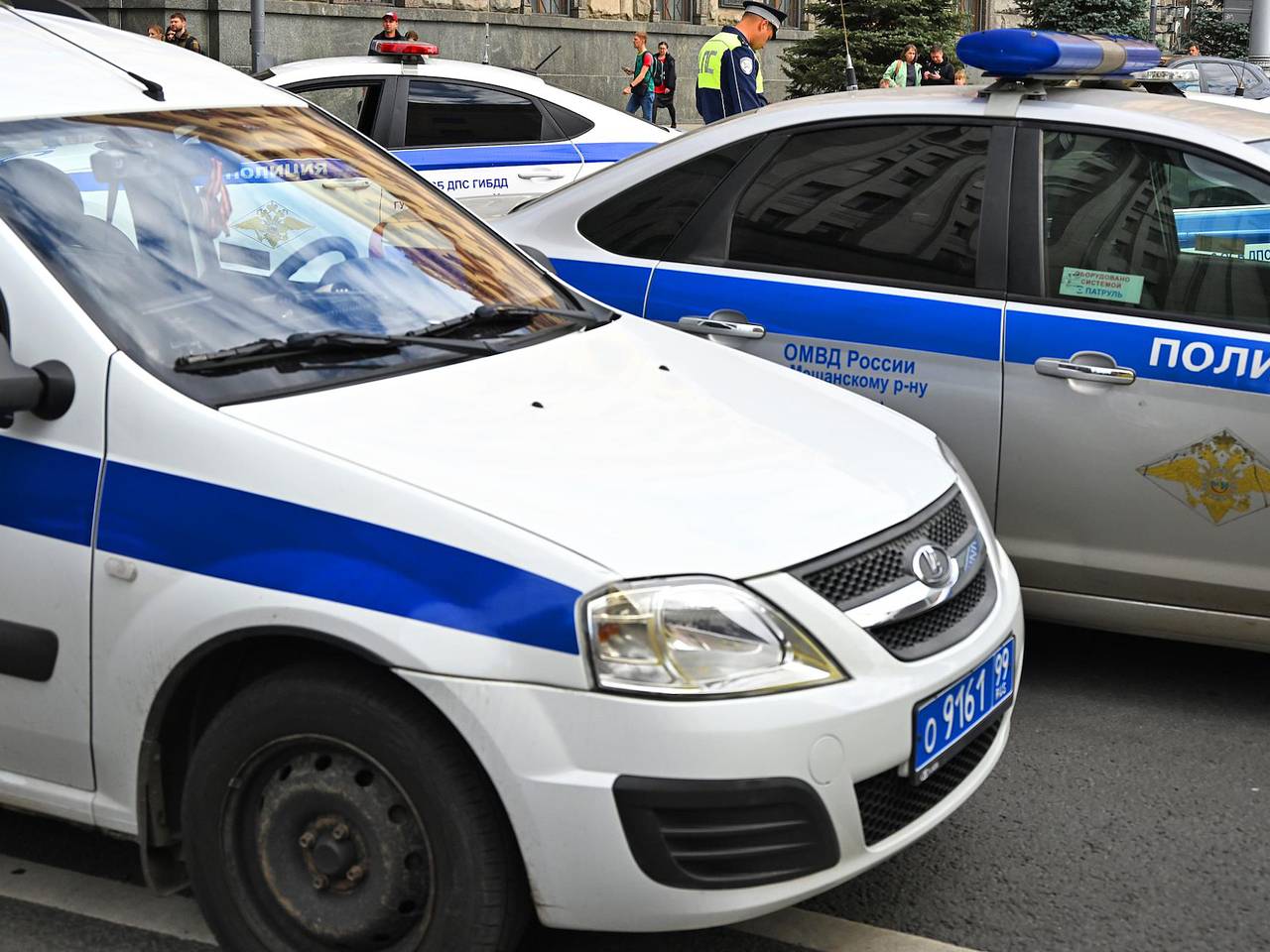 С допросом выбросившего дочь из окна россиянина возникли сложности