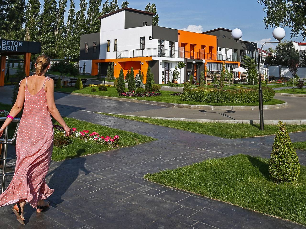 Названы российские города с подешевевшими отелями в августе