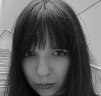 Молния убила трех человек на пляже в российском регионе Молния убила трех человек на пляже в российском регионе